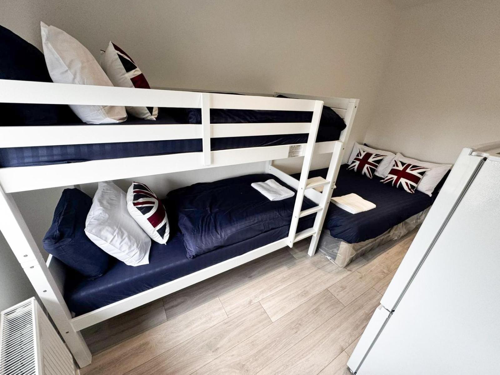 149 Budget Guesthouse Лондон Экстерьер фото