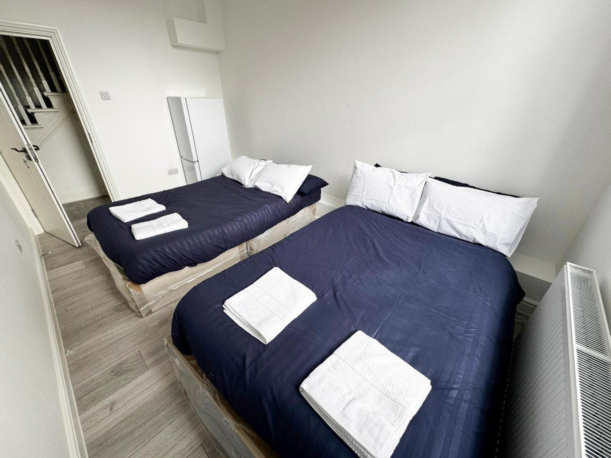 149 Budget Guesthouse Лондон Экстерьер фото